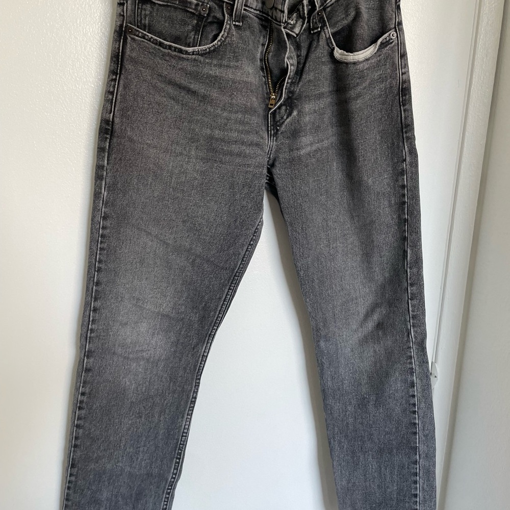 Levi’s 502 Distressed black/gray Jeans
